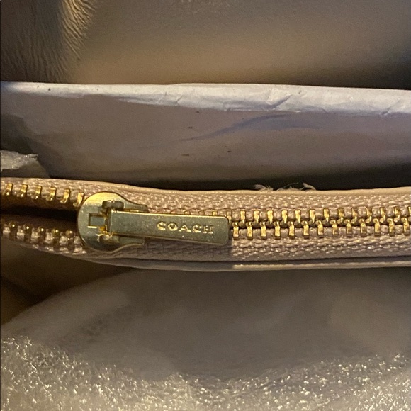 Coach Tabby Pillow 26 Brand New With Tags - Picture 9 of 12